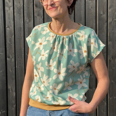 Line2Line B1275 Bluse med vingeærme, rynk og rib - KreStoffer