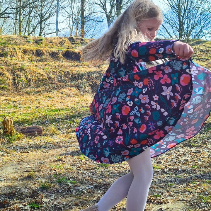 Bomuldspoplin med blomster lilla