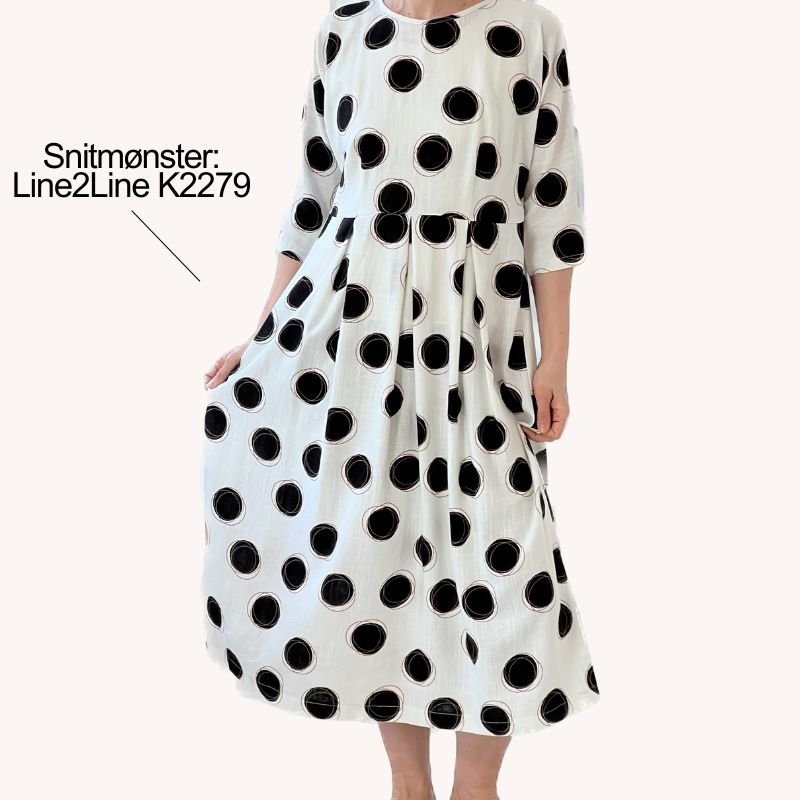 Line2Line K2279 PLUS SIZE Flagermuskjole med wienerlæg og rynk