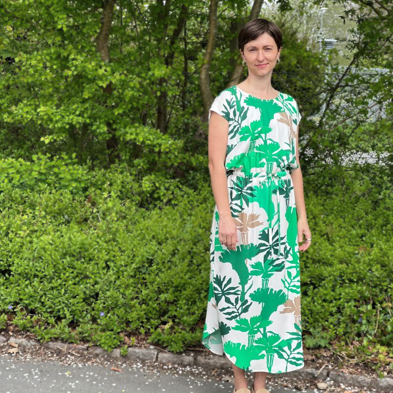 Fast viscose med abstrakte blomster