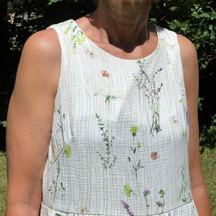 Sypakke til K2291 Kjole med flæser og franske blomster