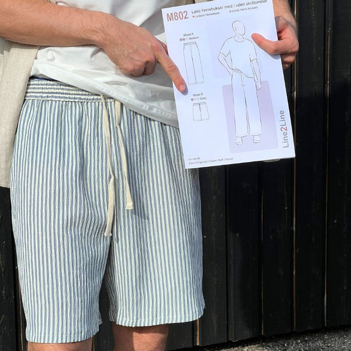 Blød bæk og bølge med smalle blå/off white striber
