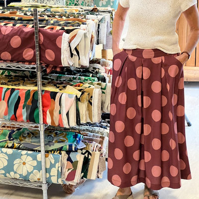 Line2Line N340 Nederdel med wienerlæg eller rynker