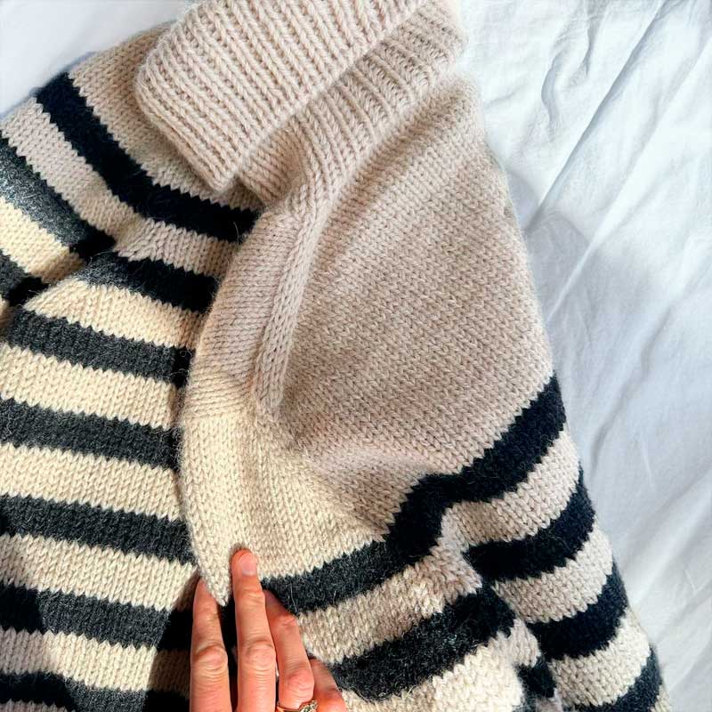 Strikkekit Lyon Sweater Chunky Edition fra PetiteKnit