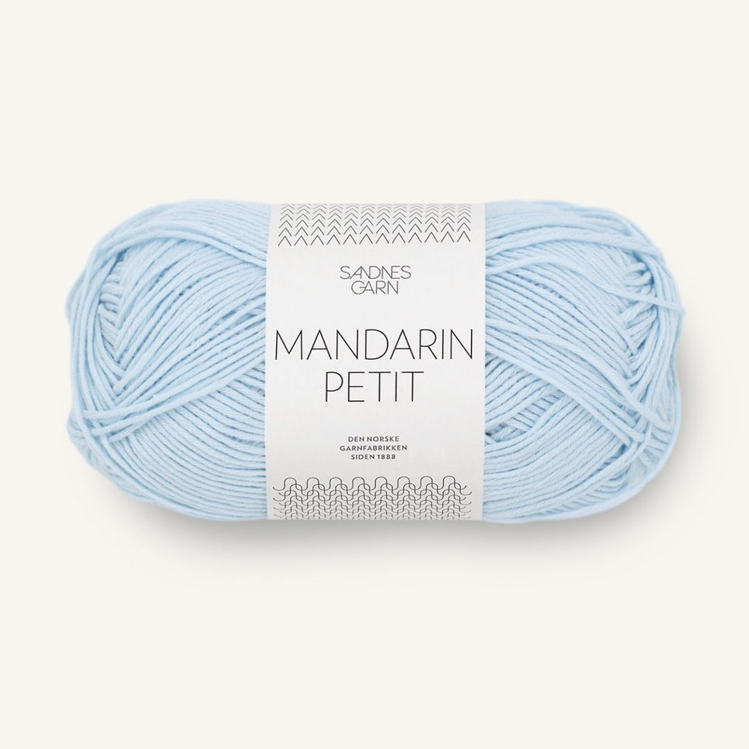 Mandarin Petit garn fra Sandnes Garn Lys blå