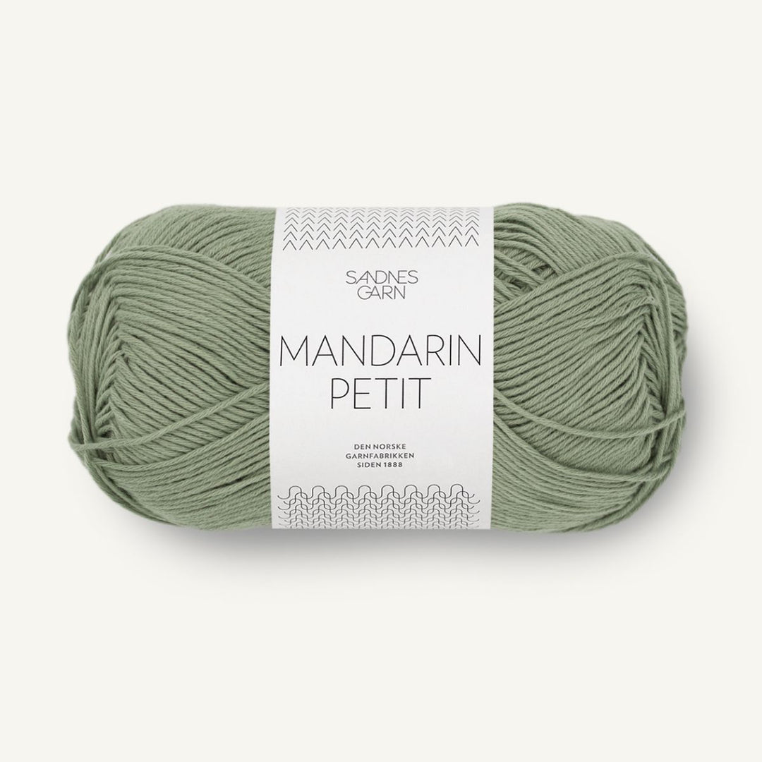 Mandarin Petit garn fra Sandnes Garn Støvet lys grøn