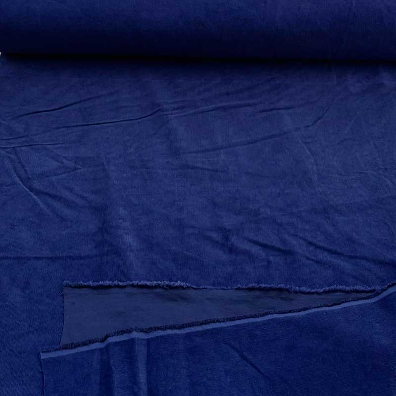 Babyfløjl med lidt stræk i blålilla