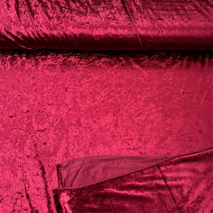 Nervøs velour i vinrød