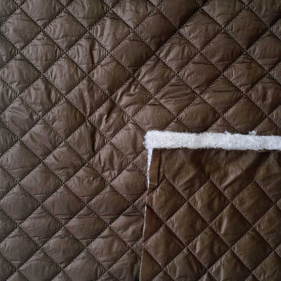 Quilt i felter, brun