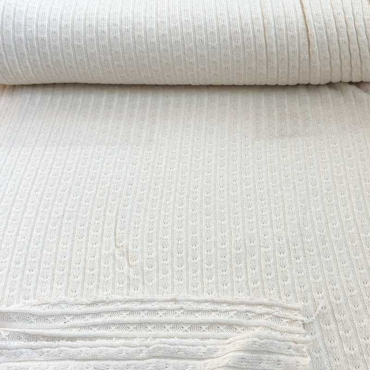 Strikstof med glimmer i off-white