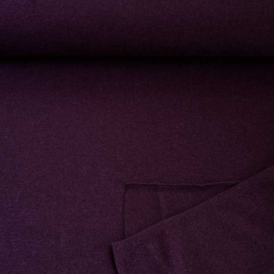 Uldstrik i mørk vinrød