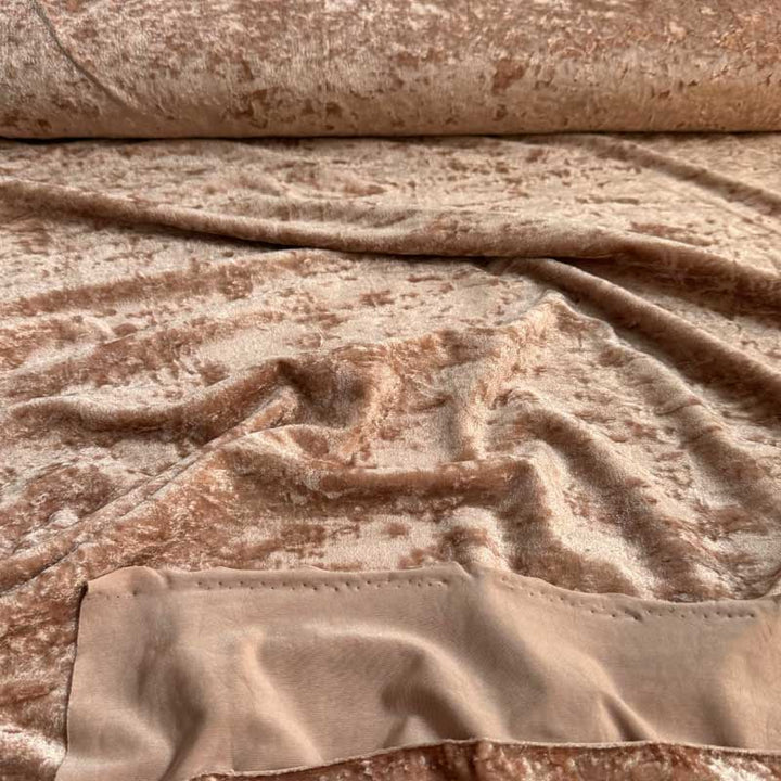 Nervøs velour mørk rosa