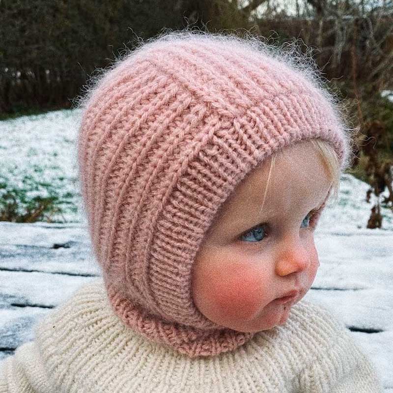 November Balaclava Mini fra PetiteKnit (Opskrift i fysisk papirudgave)