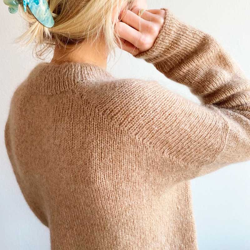 Oslo sweater fra PetiteKnit (Opskrift i fysisk papirudgave) - KreStoffer
