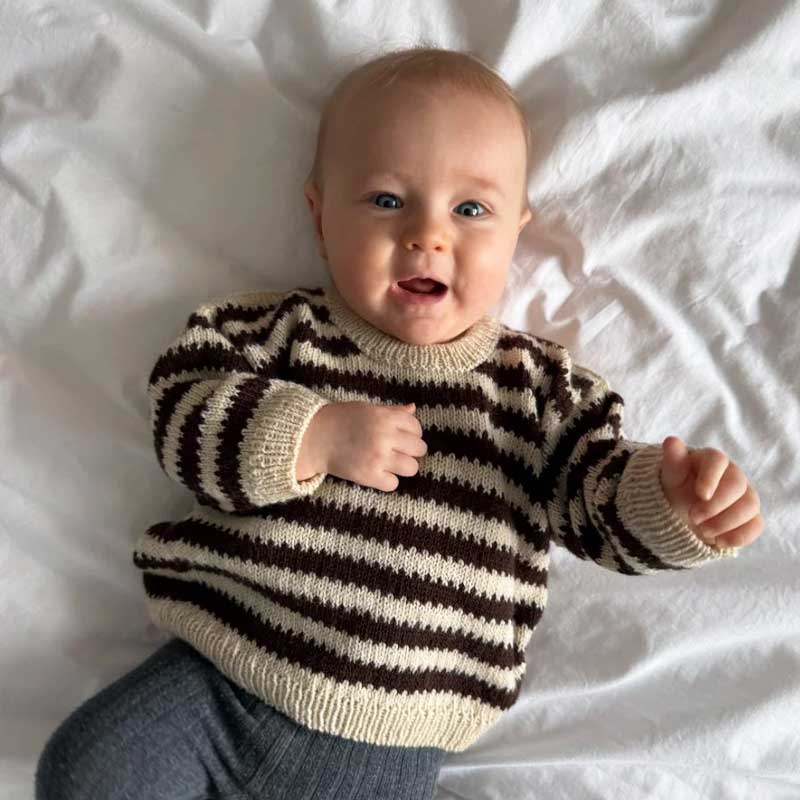 Strikkekit Otto Sweater Baby fra PetiteKnit i Sunday garn