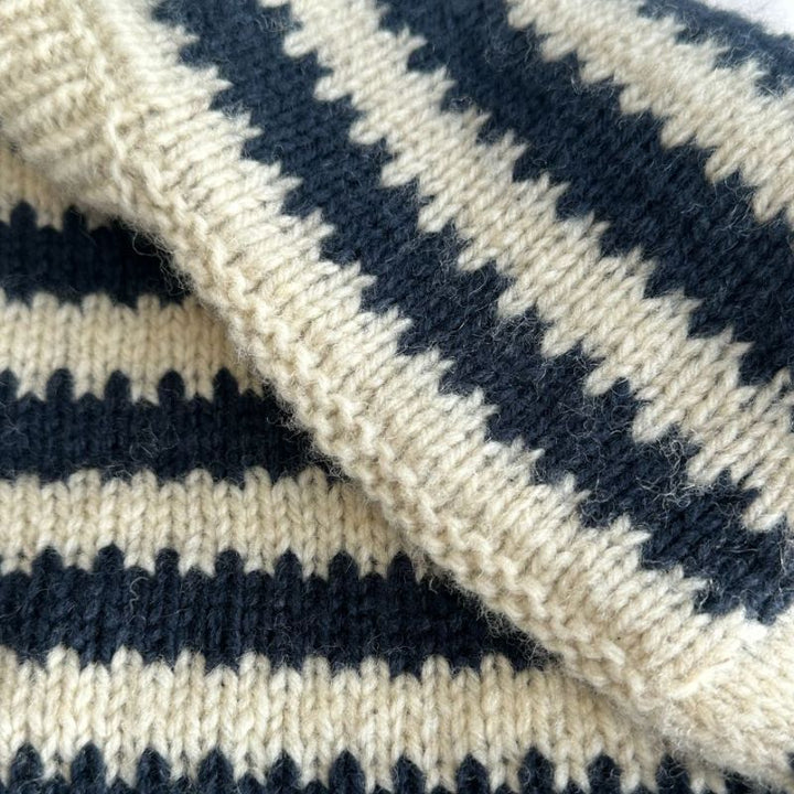 Strikkekit Otto Sweater Junior fra PetiteKnit i Atlas garn