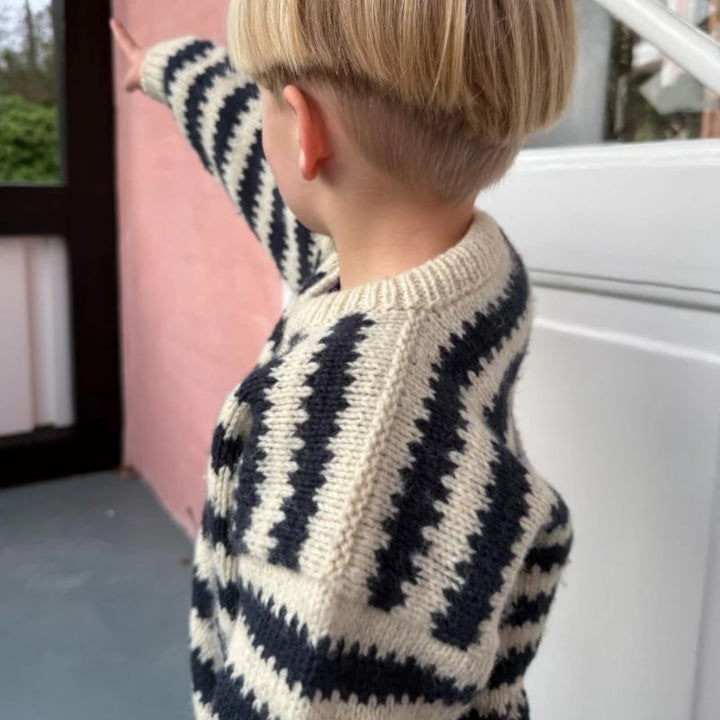 Strikkekit Otto Sweater Junior fra PetiteKnit i Atlas garn