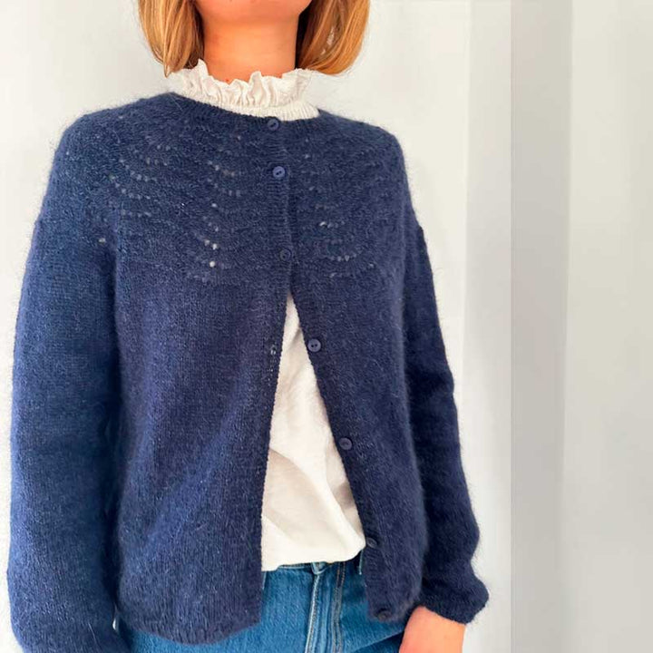 Strikkekit Peacock Cardigan fine i Tynd Silk Mohair og Alpakka Følgetråd