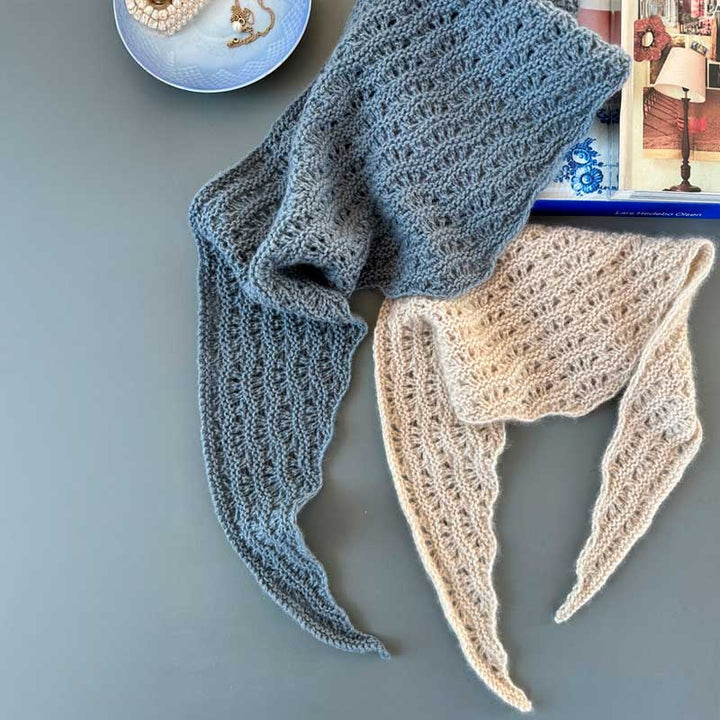 Strikkekit Peacock Scarf fra Le Knit i Tynd Silk Mohair &amp; Alpakka Følgetråd