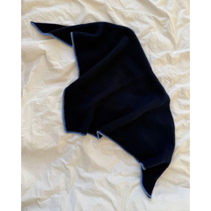 Strikkekit Uma Scarf fra PetiteKnit i Cashmere garn