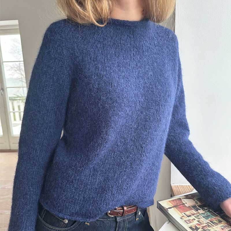 Strikkekit Plain Yoke Pullover fra Le knit i Poppy Garn