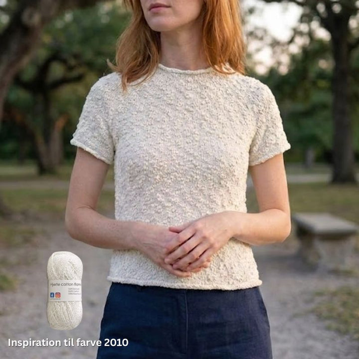 Strikkekit Plain Yoke Tee 19 fra Le Knit i Cotton Flamé fra Hjertegarn