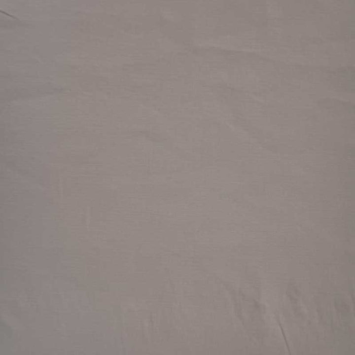 Ensfarvet poplin i beige
