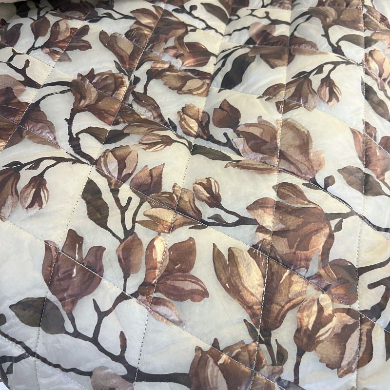 Quilt stof med digitaltrykte blomster