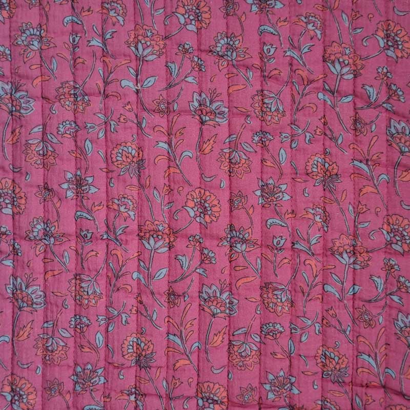 Quiltede qauze med blomster pink