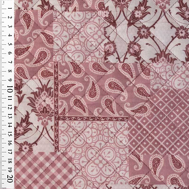Quilt med rosa patchwork - KreStoffer
