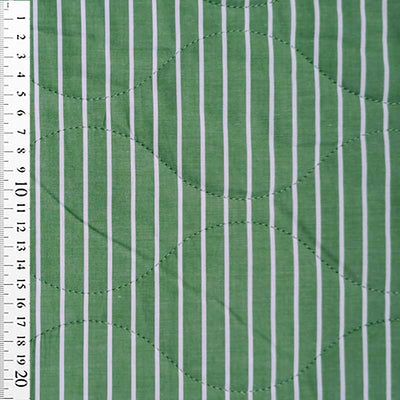 Quilt med striber i grøn/ hvid - KreStoffer