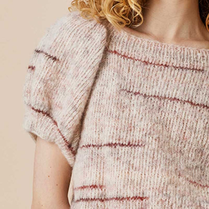 Strikkekit Raglan T-shirt med pufærmer i Nellie garn