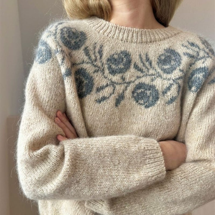 Rosie Yoke Blouse fra Le Knit (opskrift i fysisk papirudgave)