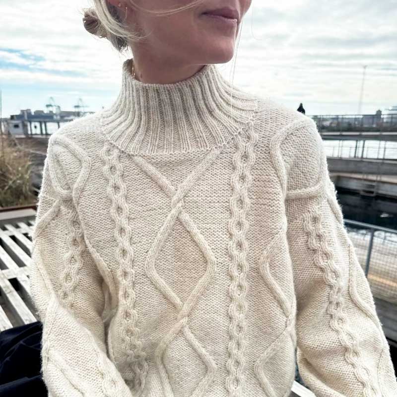 Strikkekit Saga Sweater fra PetiteKnit i Atlas garn