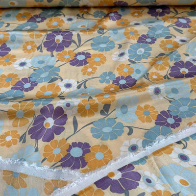 Satin med blomster - KreStoffer