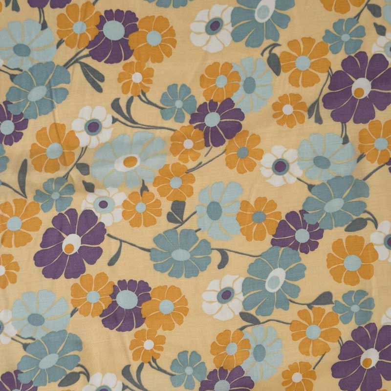 Satin med blomster - KreStoffer
