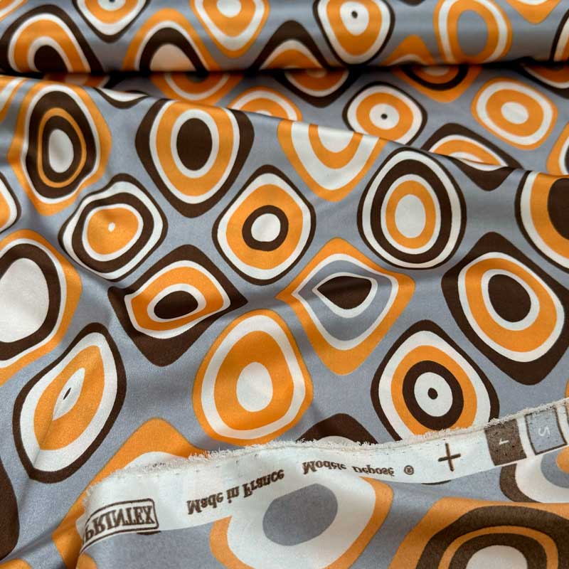 Satin med retro cirkler, orange - KreStoffer