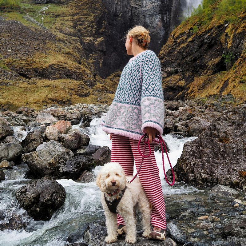 Strikkekit Scandi Spring sweater fra Once Upon a Knit Scandinavia