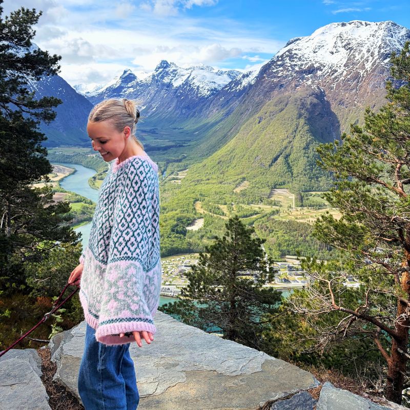 Strikkekit Scandi Spring sweater fra Once Upon a Knit Scandinavia