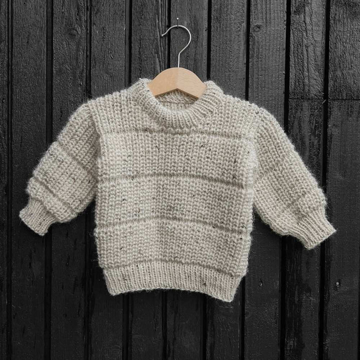 Strikkekit Silas Sweater fra Woolix i Peer Gynt TWEED