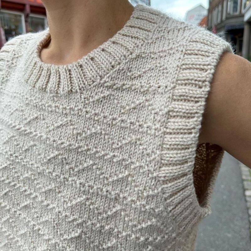 Sille Slipover fra PetiteKnit (Opskrift i fysisk papirudgave)