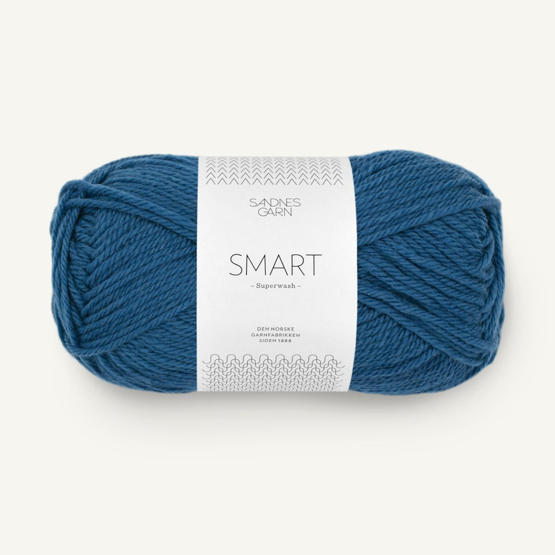 Smart garn fra Sandnes Garn Fly blå