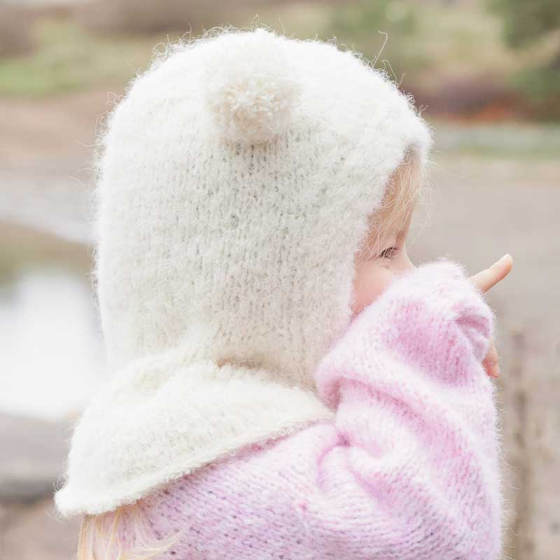 Strikkekit Snow Bear Balaclava 50-12 fra DROPS
