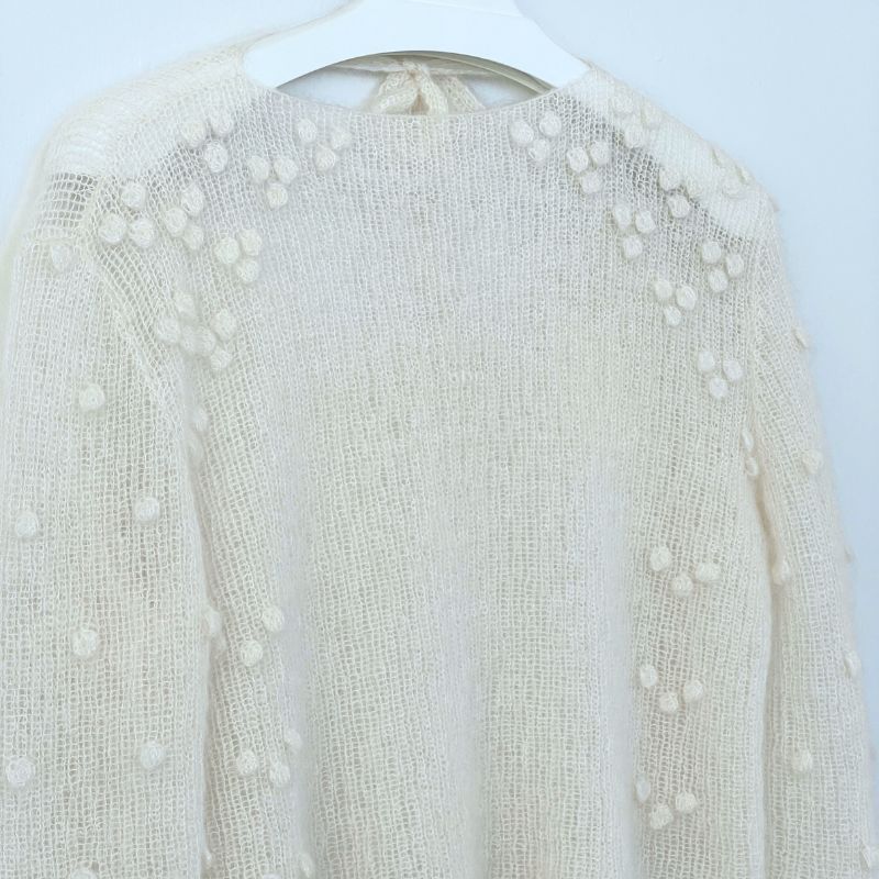 Strikkekit Snowberry Sweater i Tynd Silk Mohair fra Sandnes
