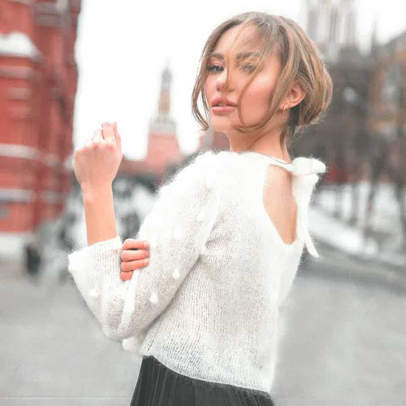 Strikkekit Snowberry Sweater i Tynd Silk Mohair fra Sandnes