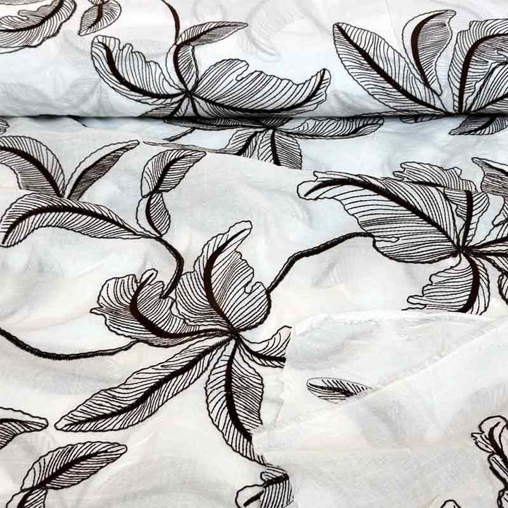 Tynd bomuld med blomster broderi