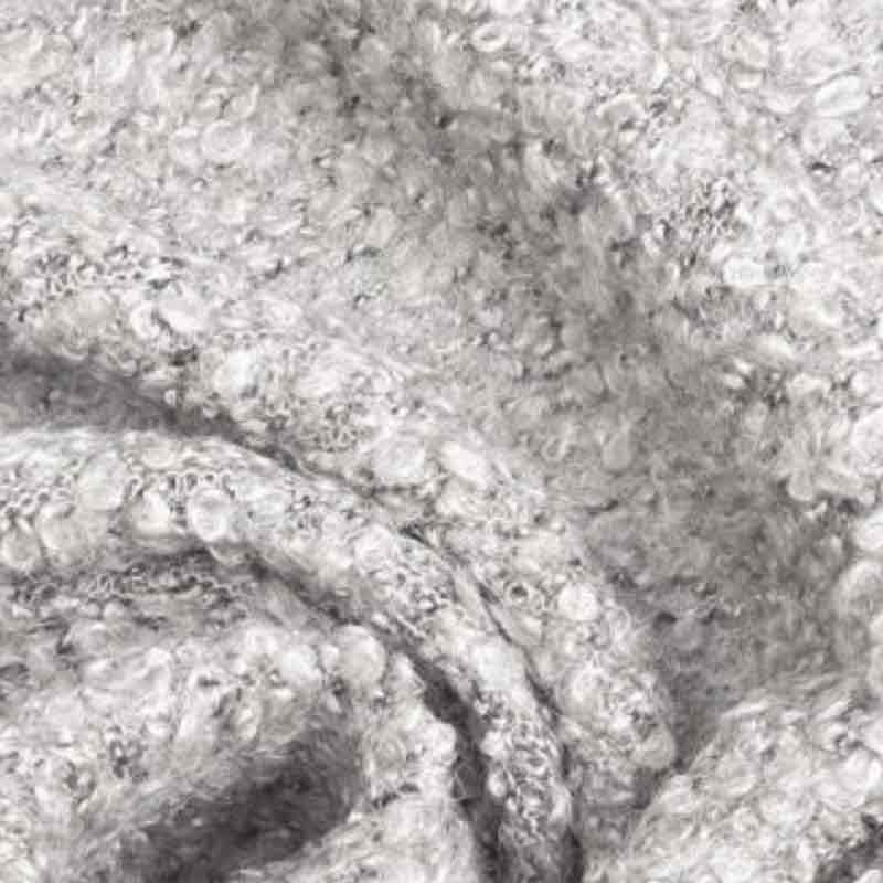 Ensfarvet boucle i off white