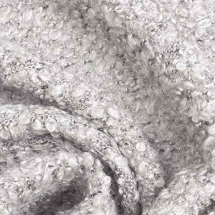 Ensfarvet boucle i off white