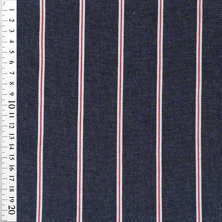 Denim med smalle striber i marineblå