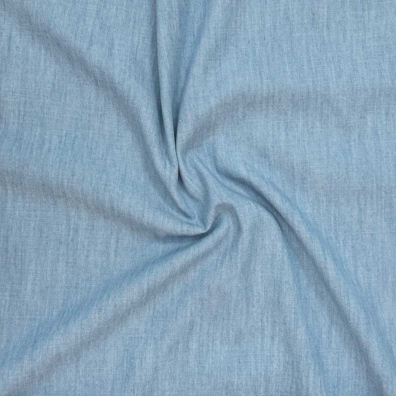 Denim med slub effekt i lyseblå